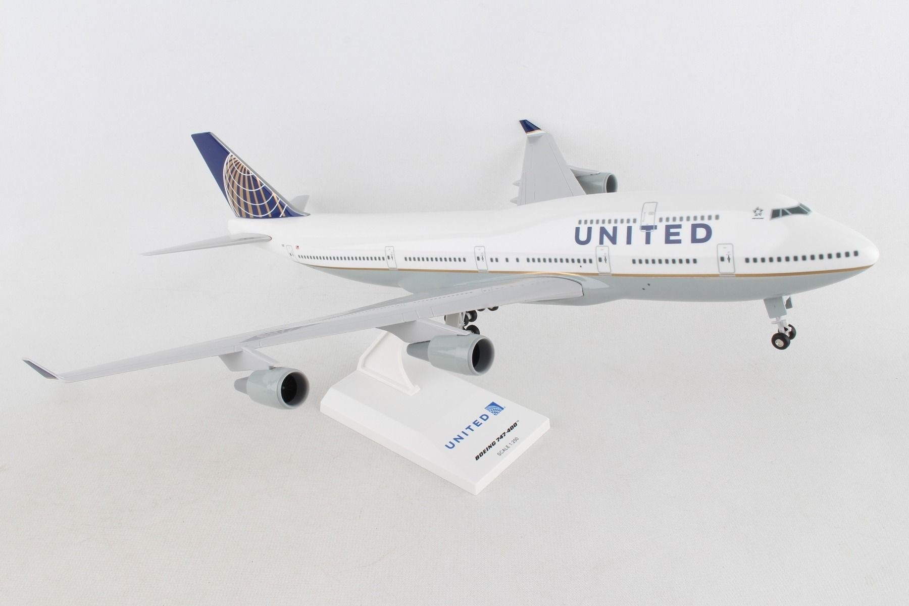 Skymarks United Boeing 747-400