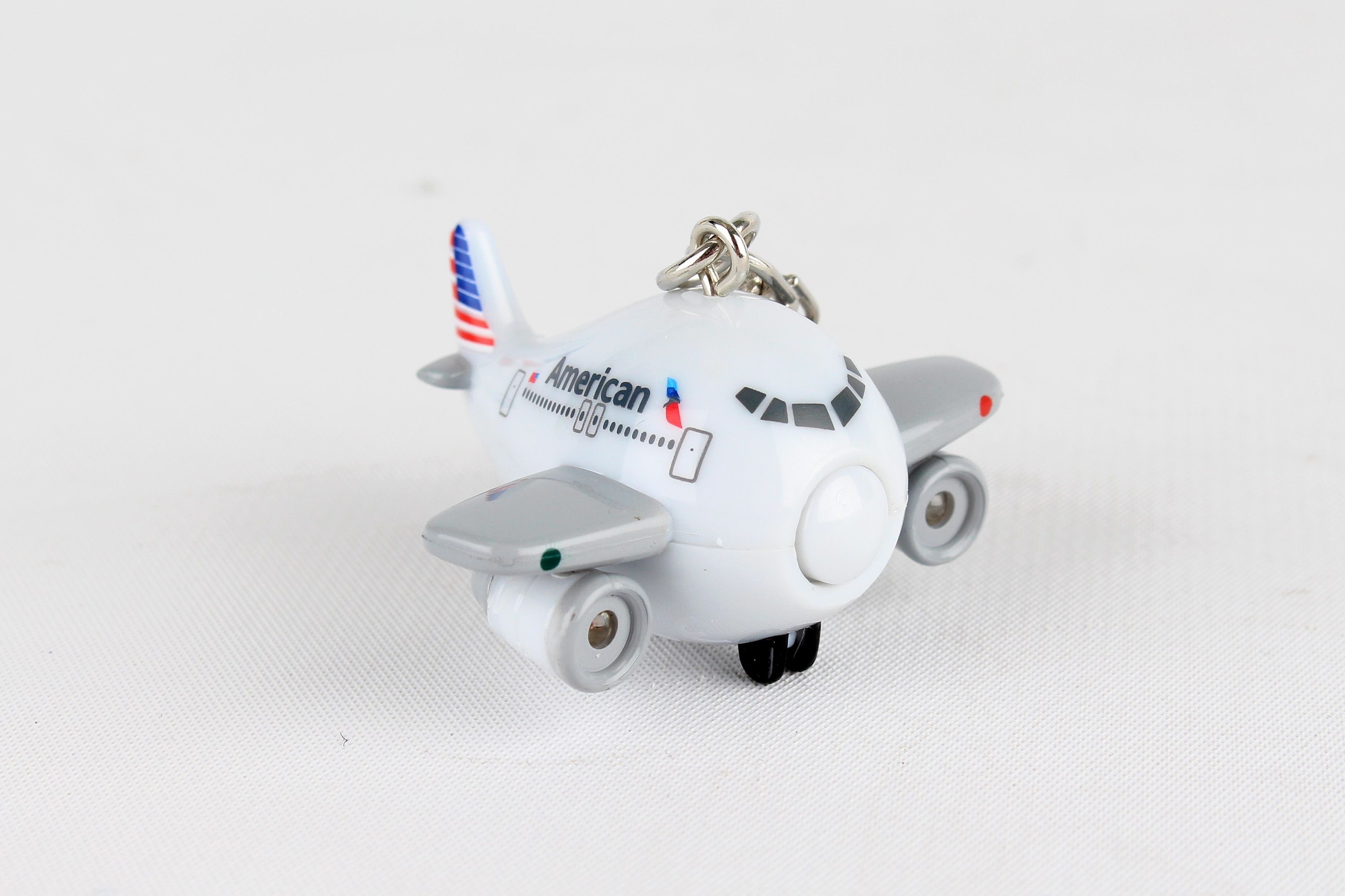 AMERICAN AIRLINES KEYCHAIN W/LIGHT & SOUND